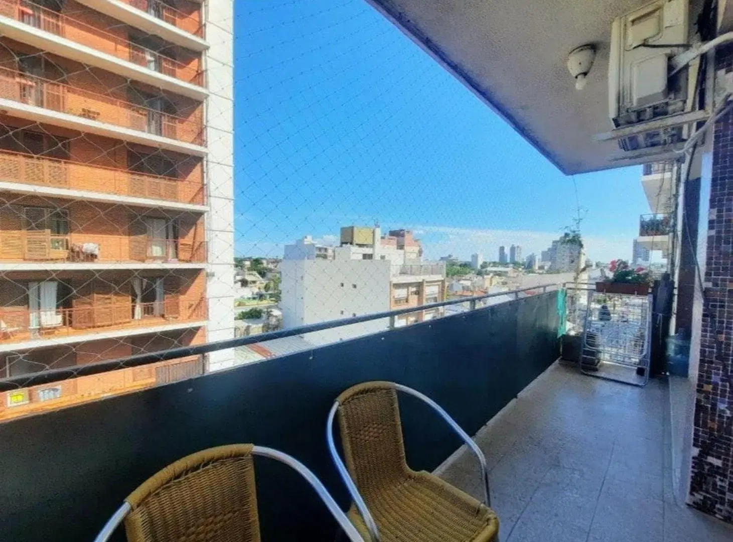 Departamento 3 Ambientes con balcón al frente 8
