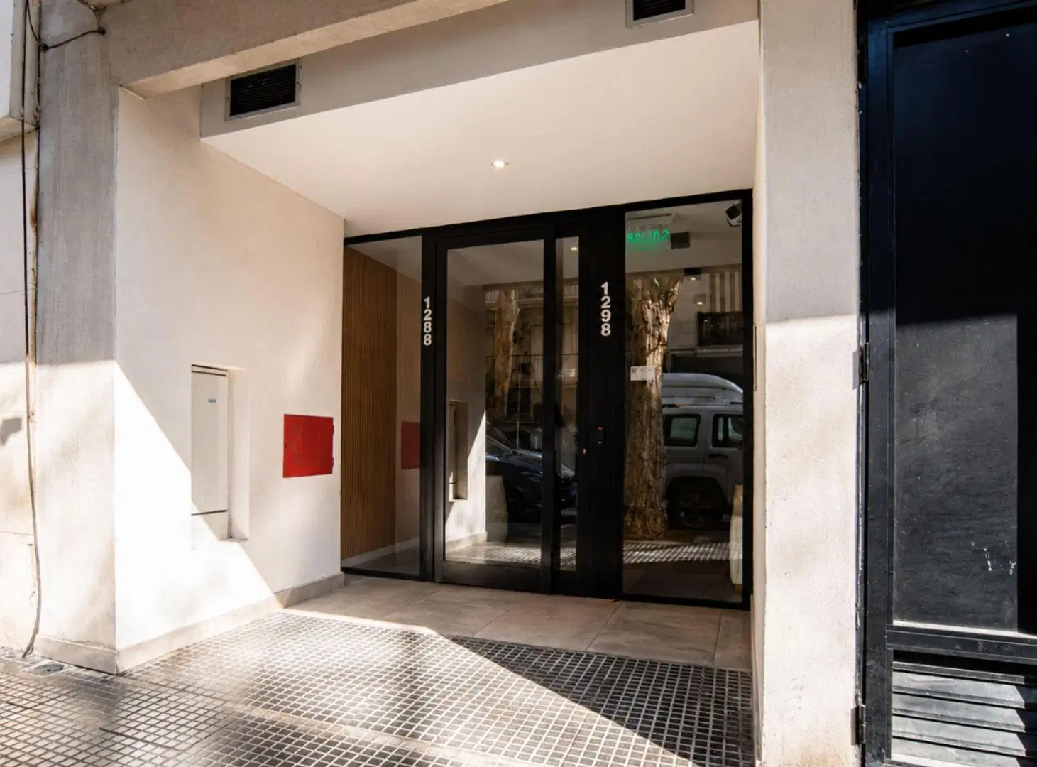 Venta monoambiente balcón vista abierta Belgrano 5