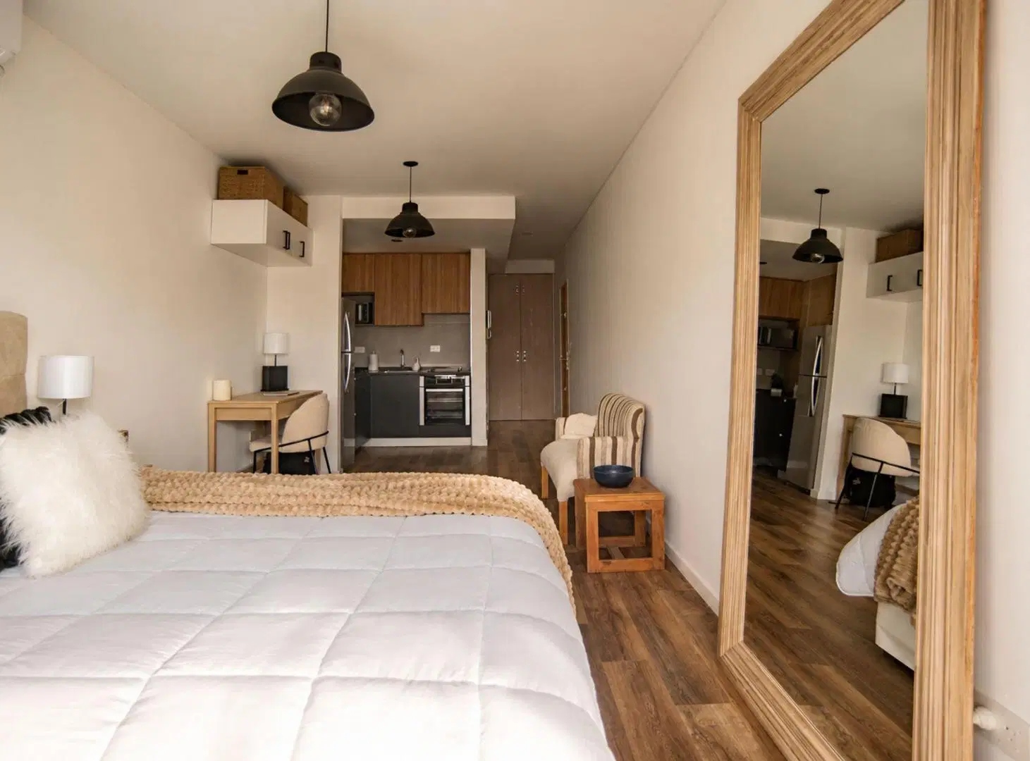 Venta monoambiente balcón vista abierta Belgrano 4