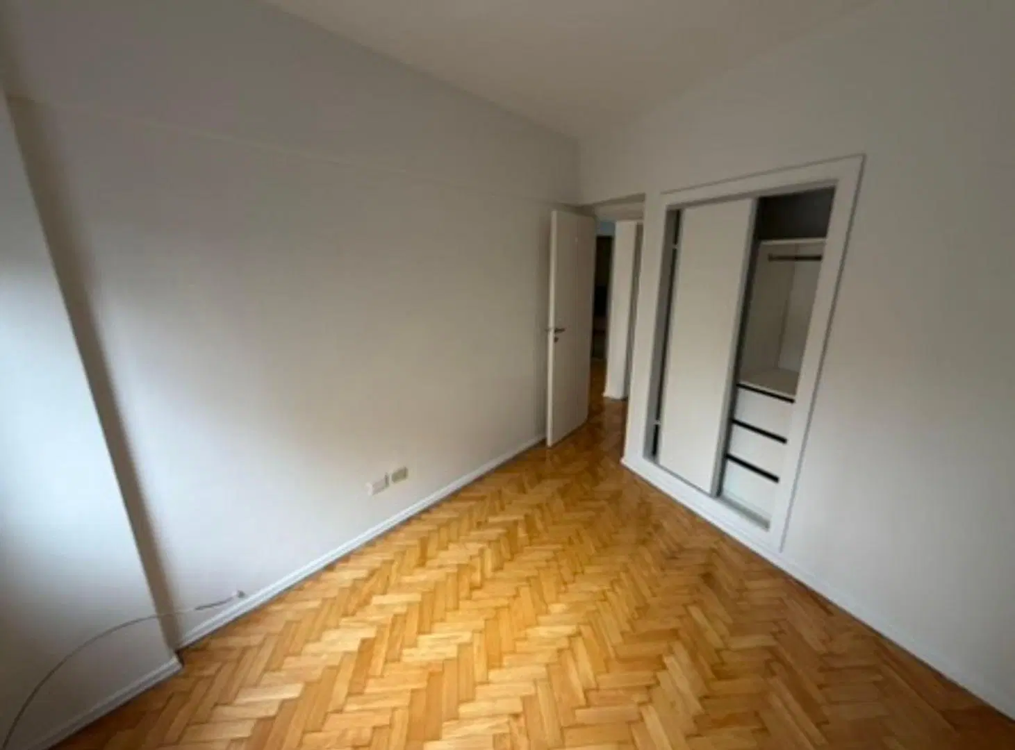 ALQUILER DPTO 3 AMBIENTES CON BALCON. CABALLITO. 3