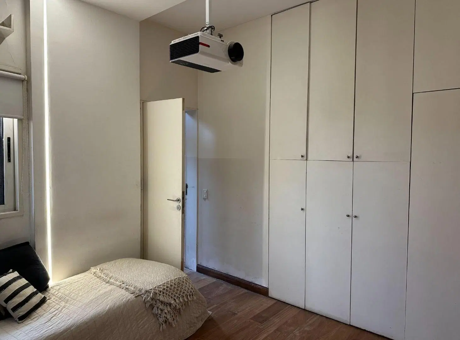 EN VENTA CASA 5 AMBIENTES EN FLORIDA VTE. LOPEZ 2