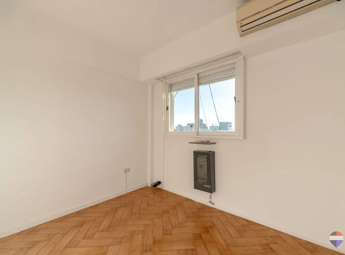 VENTA DEPARTAMENTO 3 AMBIENTES CON BALCÓN 4