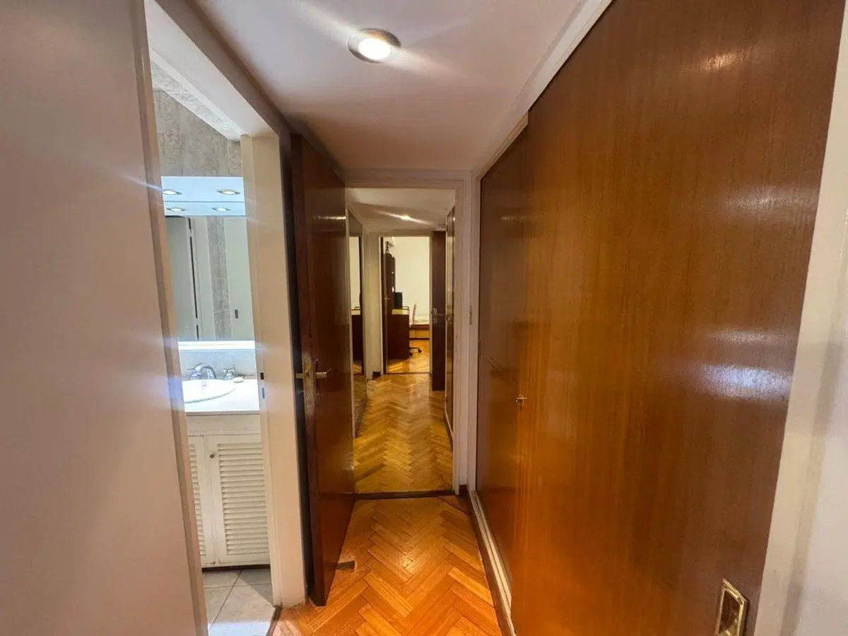 EN VENTA DEPTO 4 AMB EN BARRACAS CON COCHERA Y DEP 3