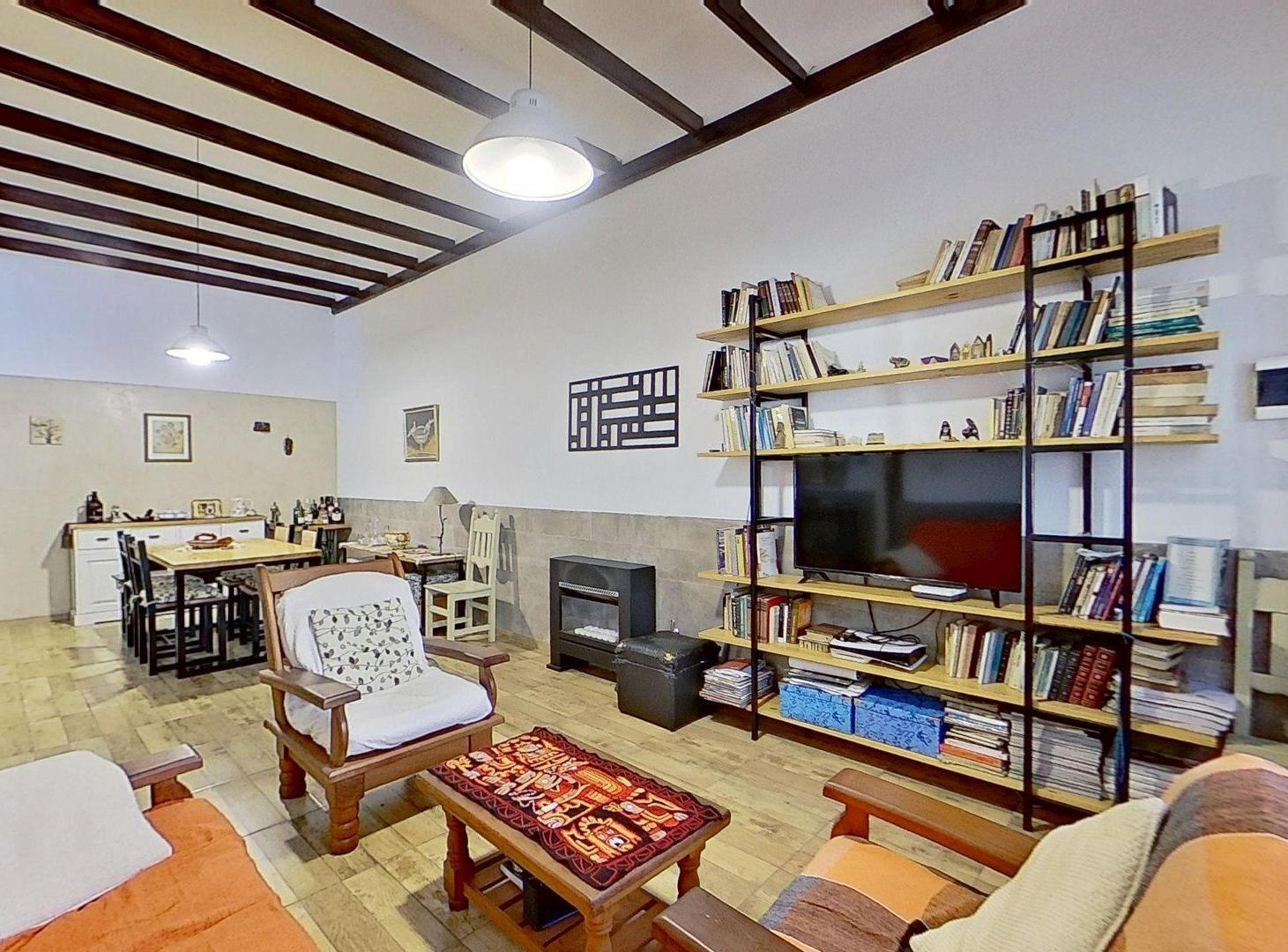 Foto de VENTA CASA 4 AMBIENTES EN FLORES APTO CREDITO, imagen 5