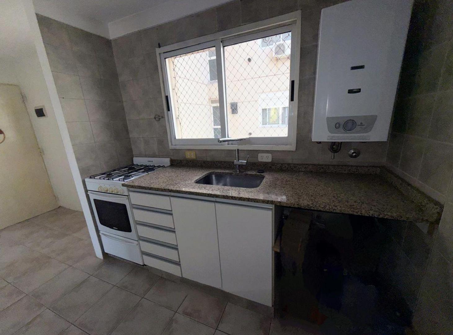 Foto de VENTA MONOAMBIENTE C/ BALCON EN MONTE CASTRO, imagen 1