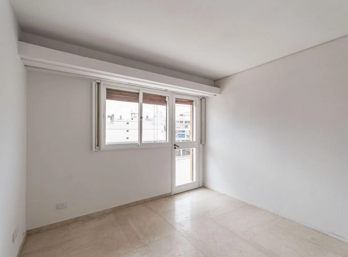 Venta Departamento 5 ambientes Flores  Cochera 4