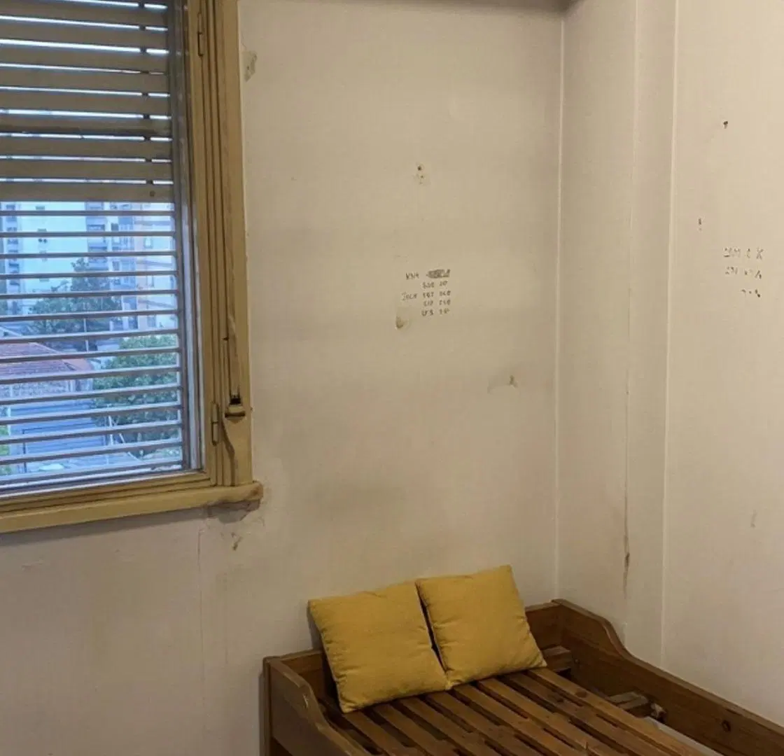 EN VENTA DEPARTAMENTO 4 AMBIENTES - BANFIELD 3