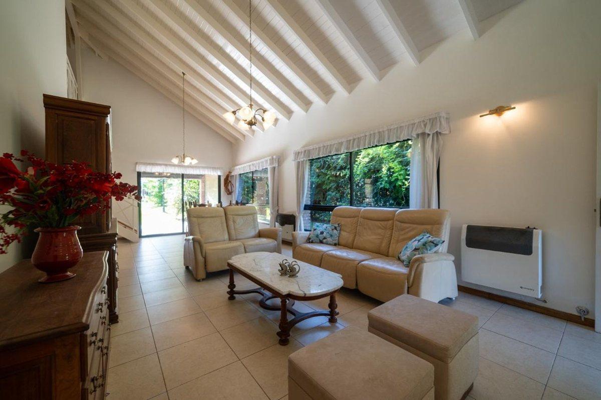 CASA EN VENTA CLUB DE CAMPO LA MARTONA