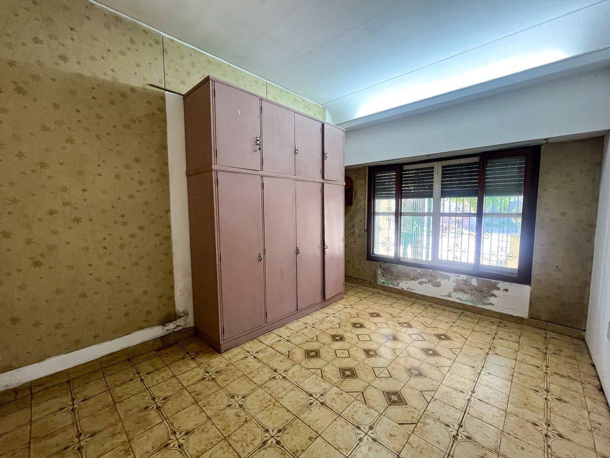 Foto de EN VENTA CASA 4 AMB EN V. LUZURIAGA, imagen 2