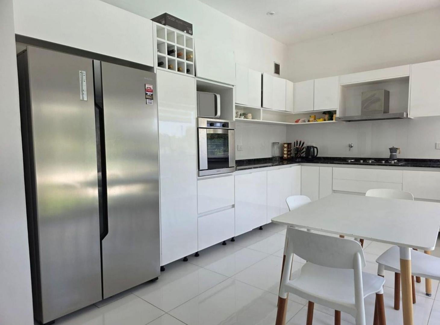 Foto de VENTA CASA 6 AMB BARRIO LAS CASUARINAS PILAR, imagen 2
