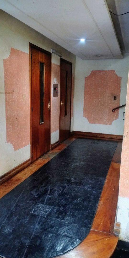 Foto de VENTA DEPTO. 2 AMB. AL FRENTE MUY LUMINOSO FLORES, imagen 5