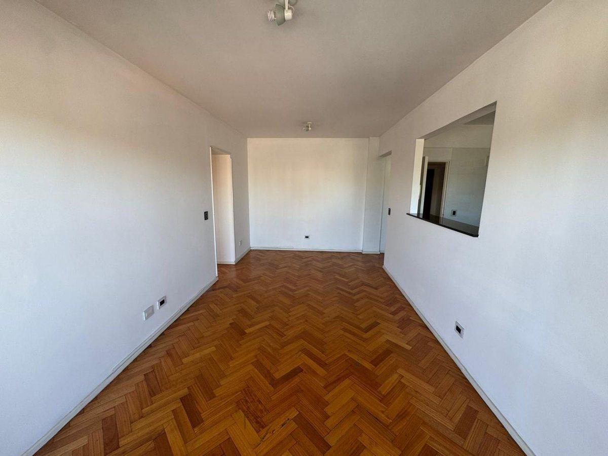 Foto de DEPTO 3 AMB EN VENTA EN PATERNAL CON BALCÓN, imagen 2