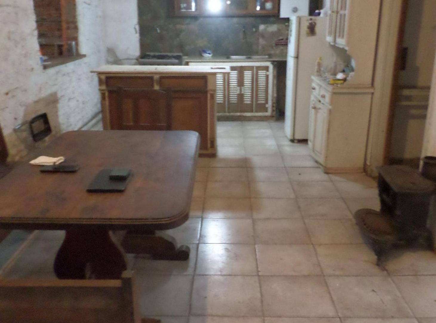 Foto de VENTA CASA LANUS CON TERRENO PROPIO 8,66 X 78 MTS, imagen 2