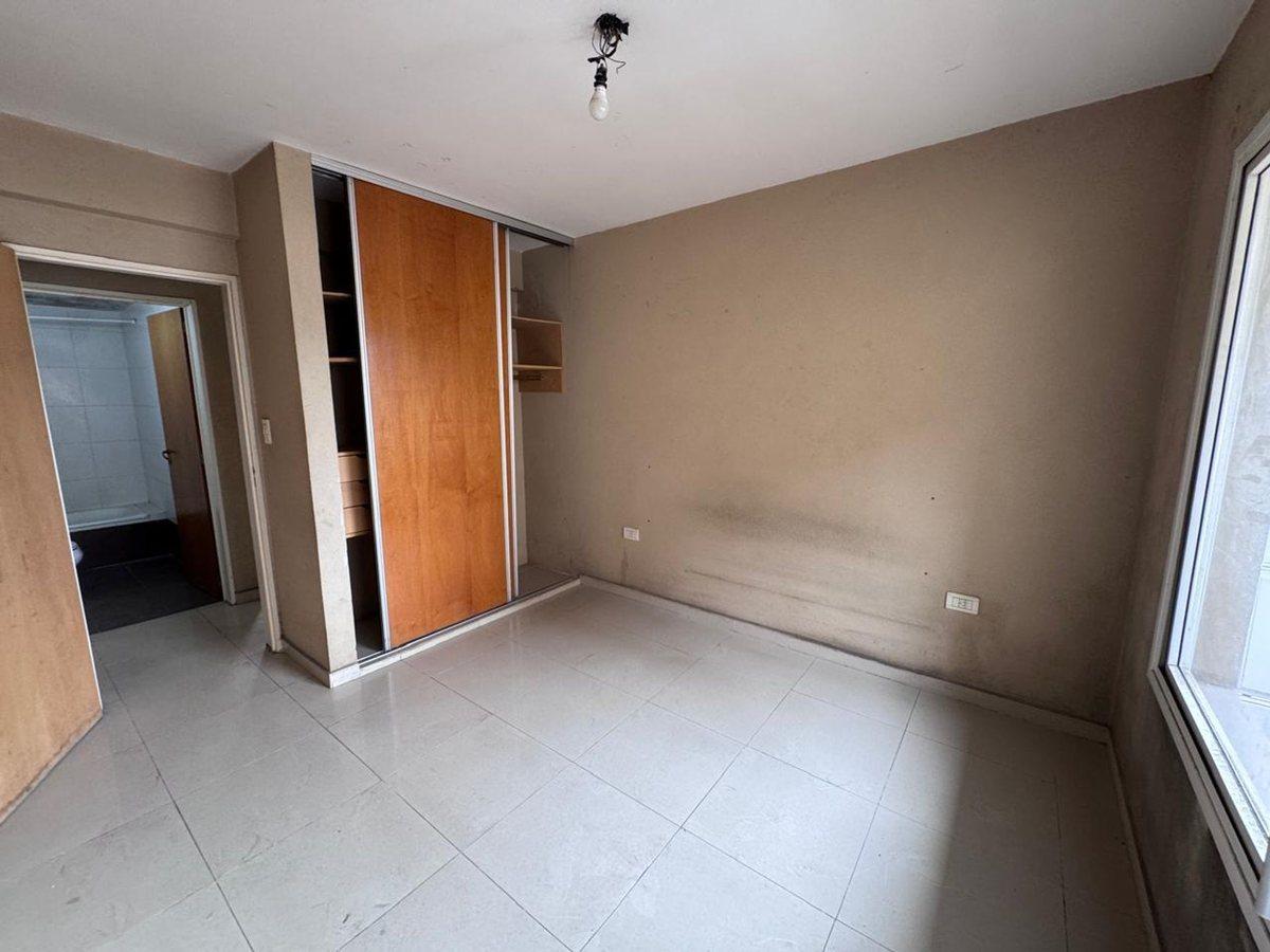 Foto de VENTA 2 AMBIENTES C/ COCHERA CENTRO MORENO, imagen 5
