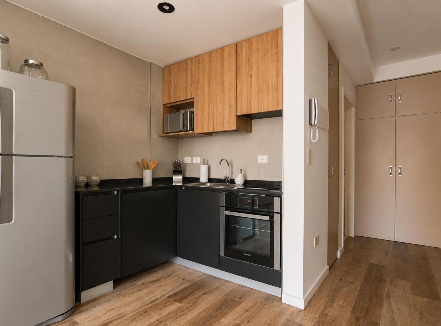 Foto de Venta monoambiente balcón vista abierta Belgrano, imagen 2