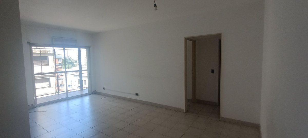 Foto de EN VENTA DEPTO 2 AMBIENTES CON BALCÓN - CABALLITO, imagen 1