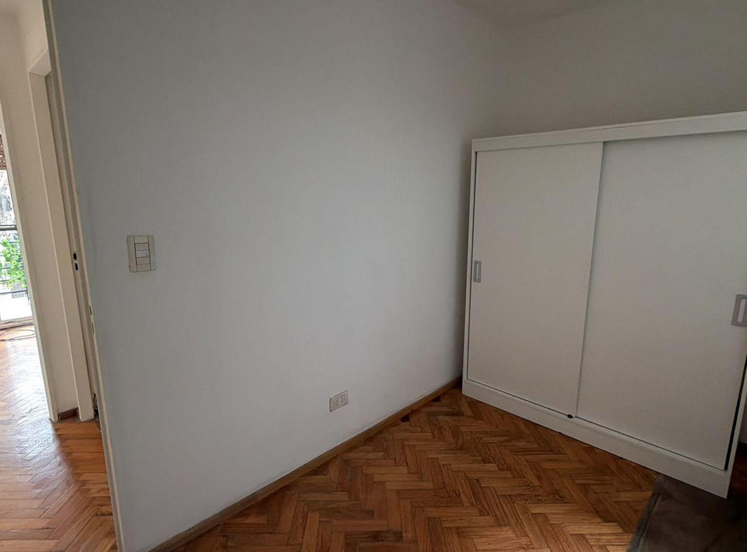 Foto de VENTA 4 AMB CON BALCON EN VILLA CRESPO, imagen 5