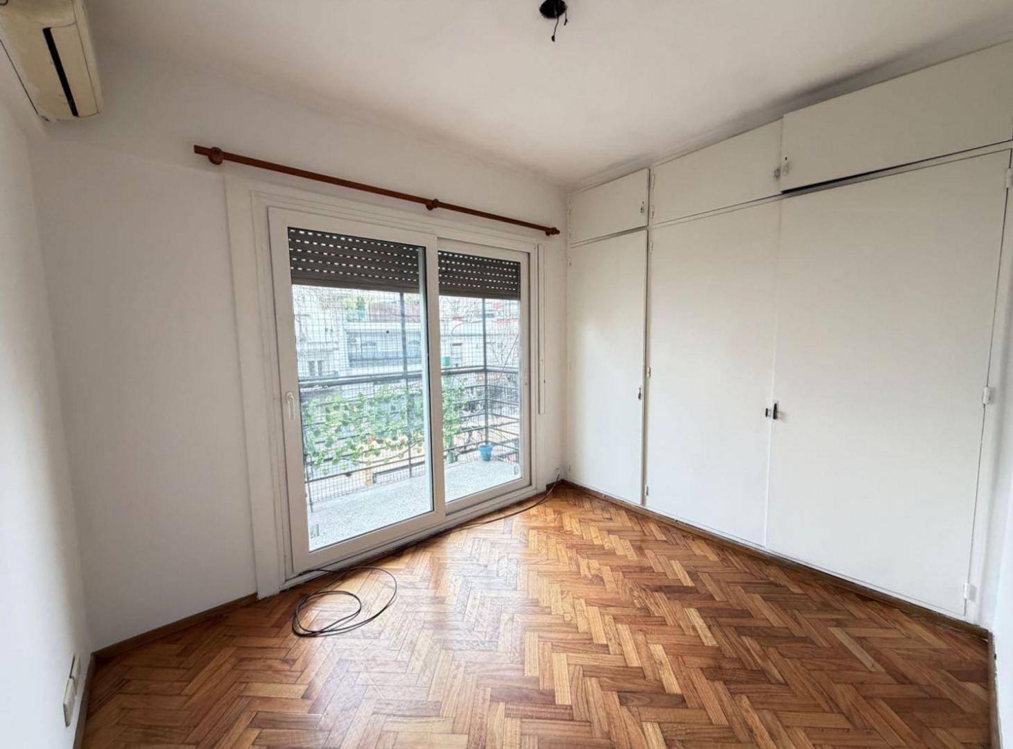 Foto de VENTA 4 AMB CON BALCON EN VILLA CRESPO, imagen 2