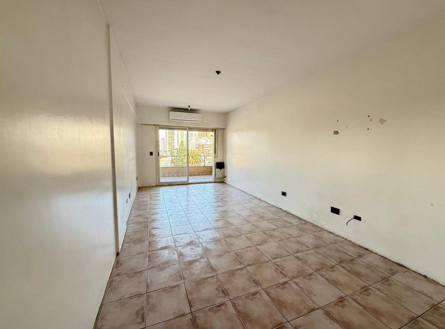 Foto de VENTA MONOAMBIENTE C/ BALCON EN MONTE CASTRO, imagen 3