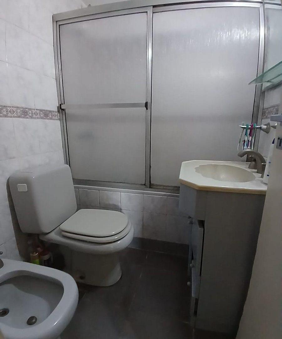 Foto de VENTA 4 Ambientes Ascensor y Toilette en Banfield, imagen 5