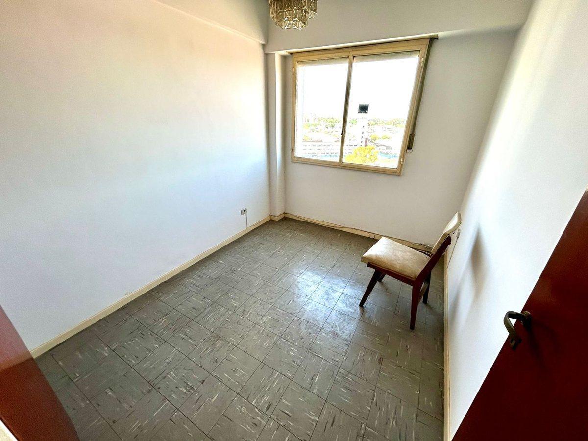 Foto de VENTA DEPARTAMENTO 4 AMB VILLA CELINA B° GRAL PAZ, imagen 3