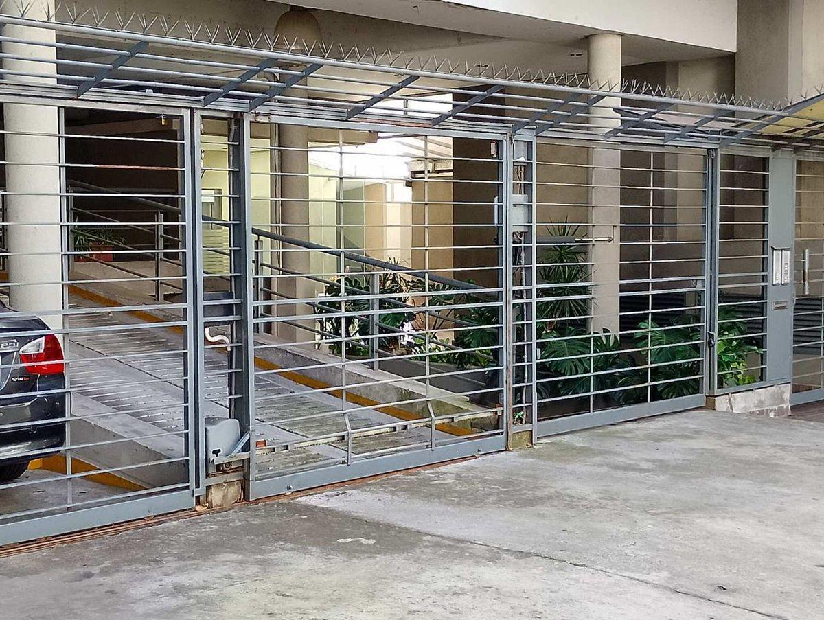 Foto de VENTA COCHERA DESCUBIERTA FLORIDA VICENTE LÓPEZ, imagen 4