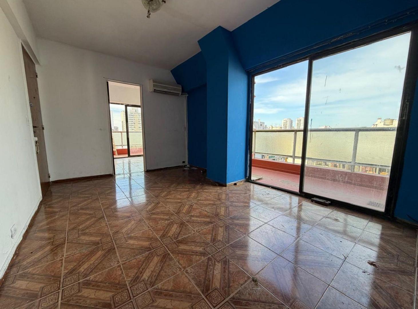 Foto de VENTA 3 AMB. C/ BALCON TERRAZA "FLORES" A RECICLAR, imagen 3