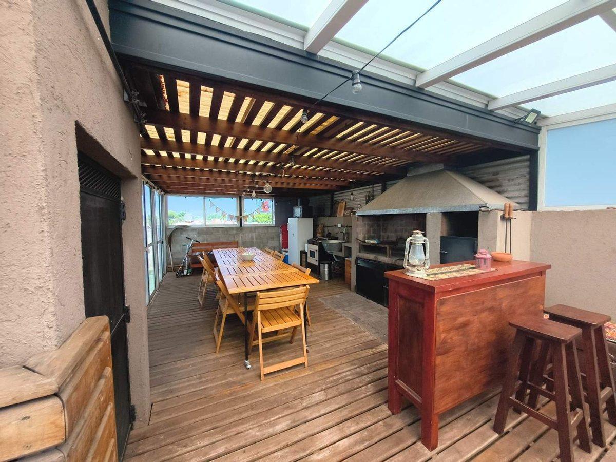 Foto de VENTA SAN ANTONIO DE PADUA PH 4 AMB Y QUINCHO, imagen 4