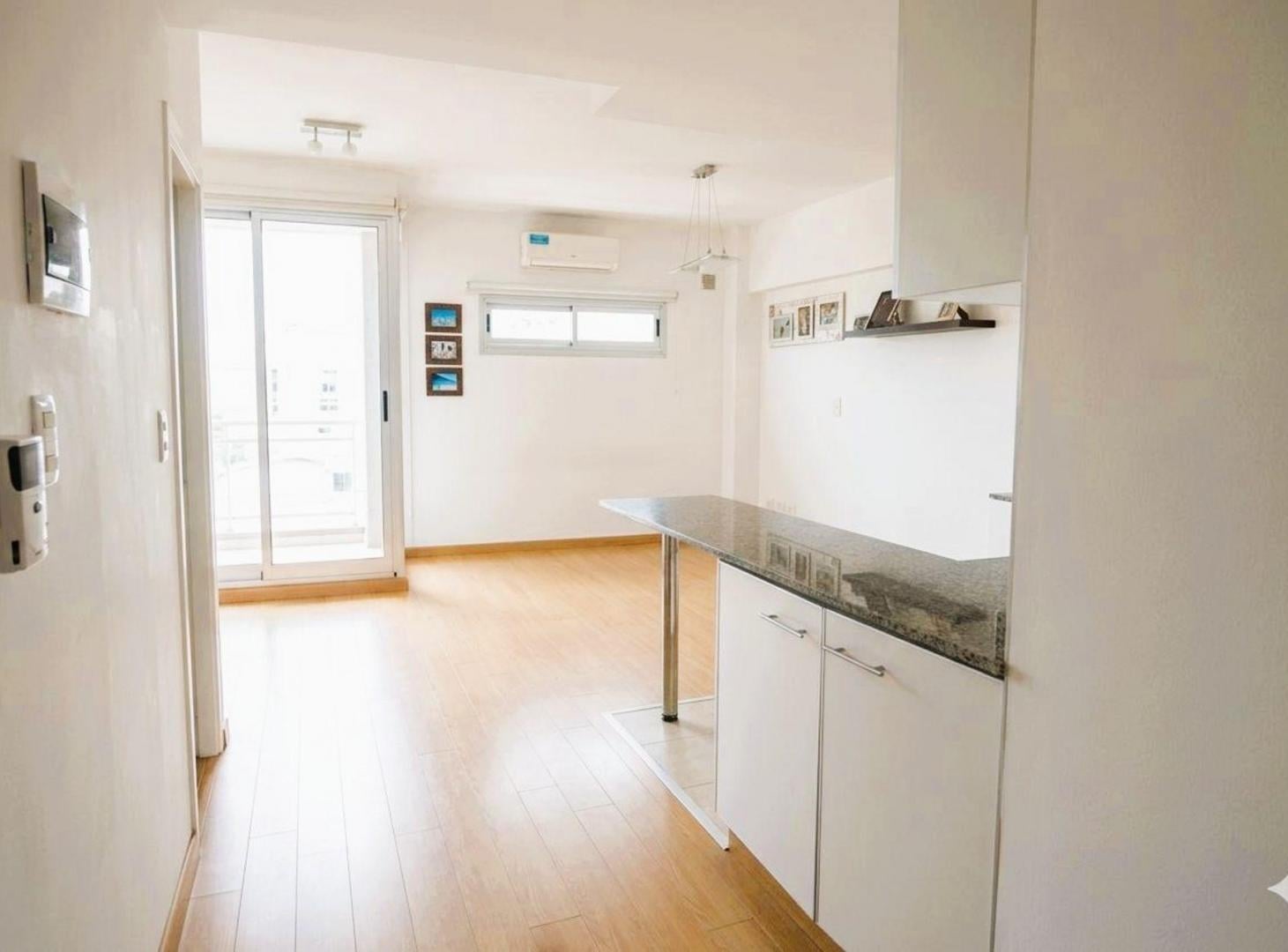 Foto de Alquiler Monoambiente-balcón-terraza-SUM Paternal, imagen 1