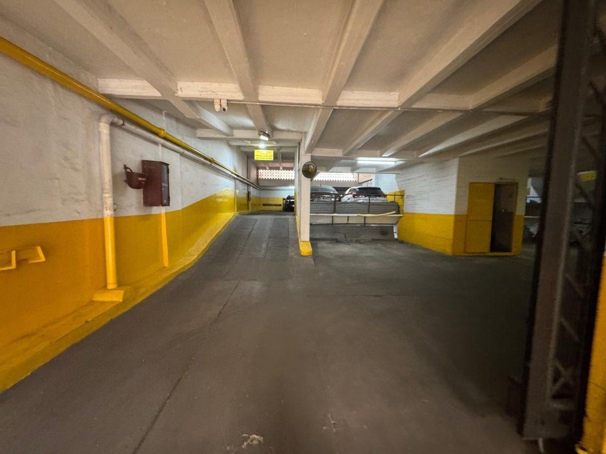 Foto de VENTA COCHERA FIJA NUÑEZ seguridad 24hs, imagen 2