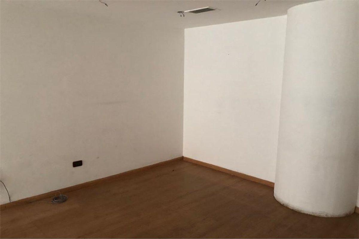 Foto de LOCAL - VENTA - MONTSERRAT - 300 M2, imagen 1