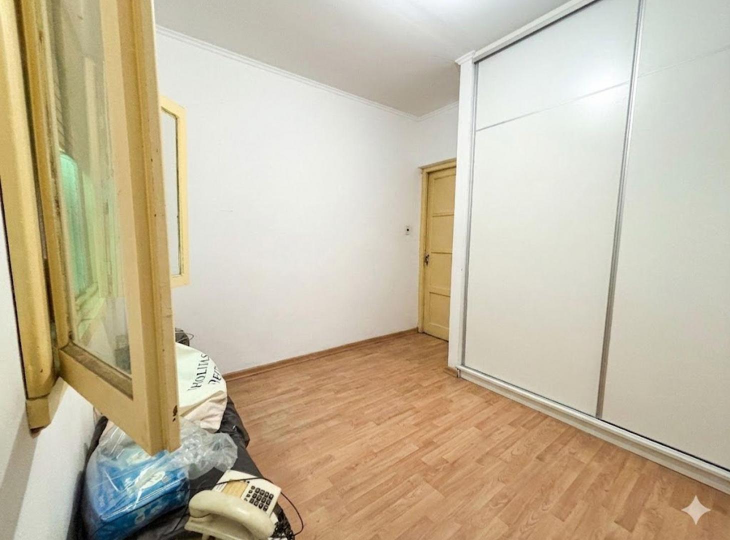 Foto de VENTA CASA CON JARDIN LOTE 8X41 VILLA RIACHUELO, imagen 2