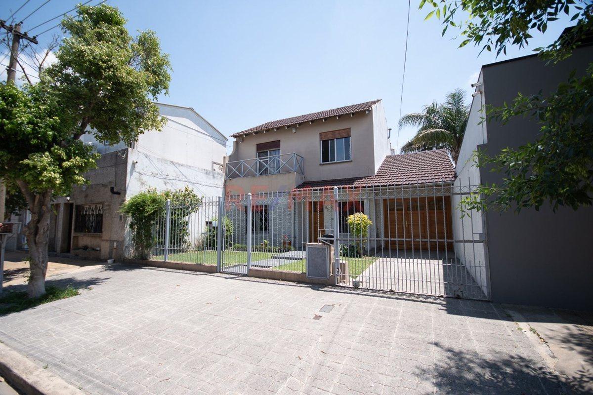 Foto de CASA EN VENTA 4 AMBIENTES + ESTUDIO EN ALDO BONZI, imagen 3