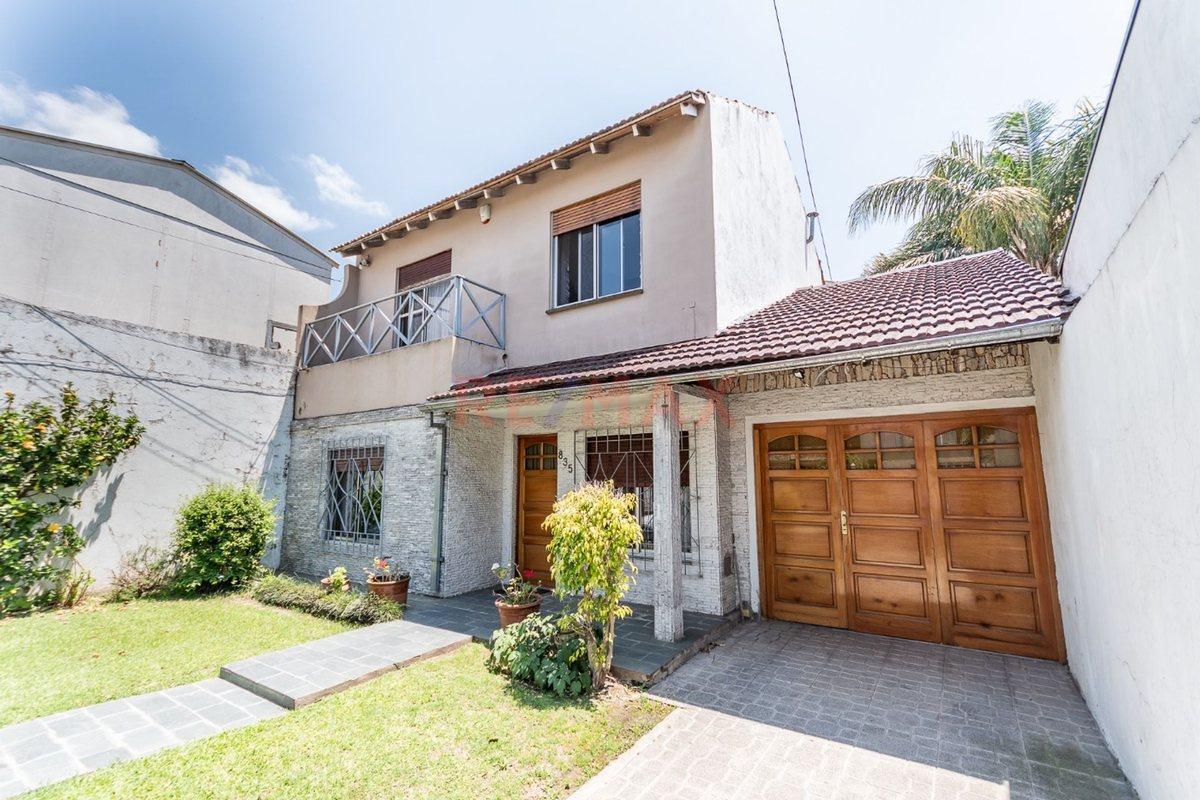 CASA EN VENTA 4 AMBIENTES + ESTUDIO EN ALDO BONZI