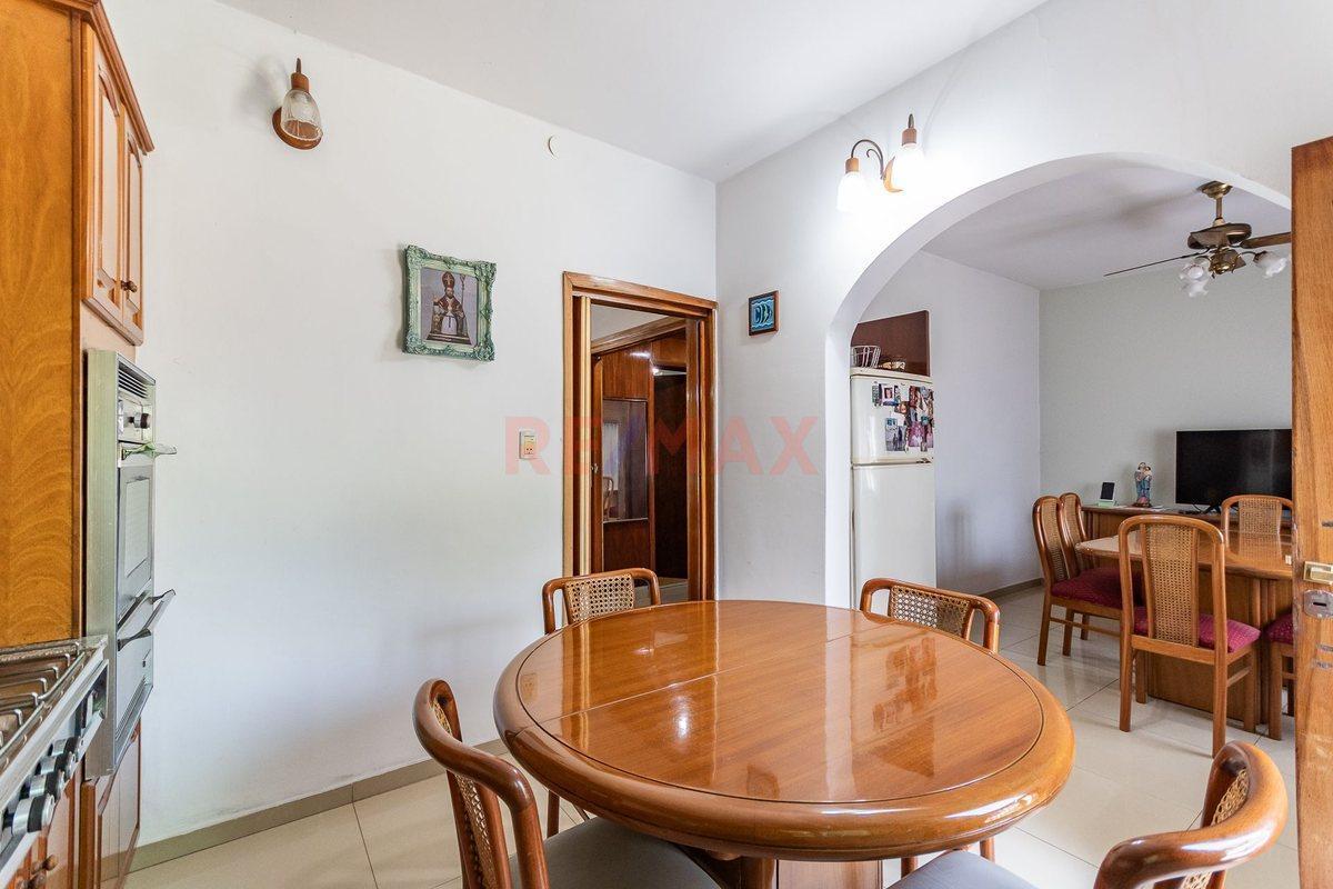 Foto de CASA EN VENTA 4 AMBIENTES + ESTUDIO EN ALDO BONZI, imagen 2