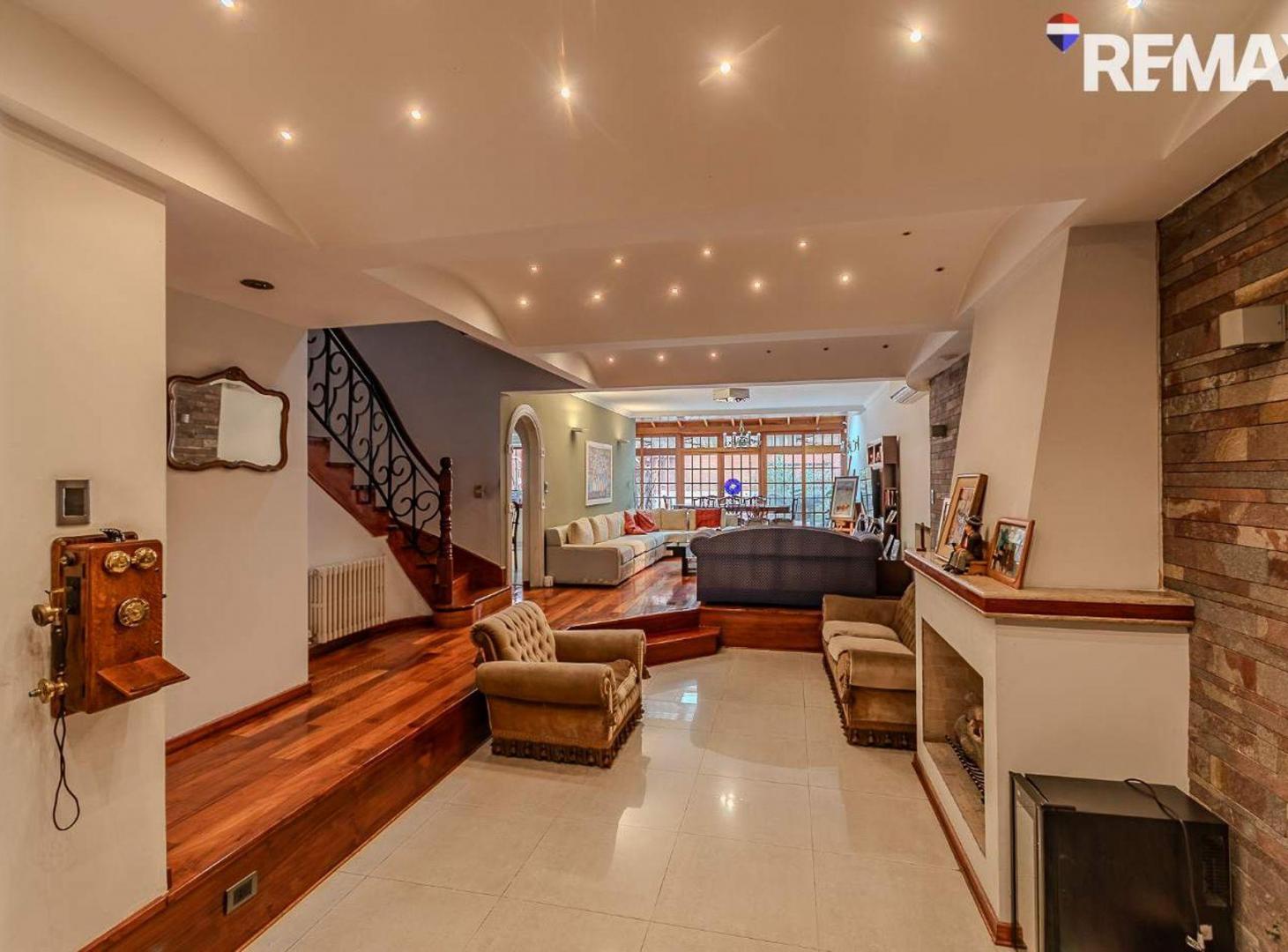 Foto de VENTA CASA 4 AMBIENTES VILLA CRESPO COCHERA PATIO, imagen 1