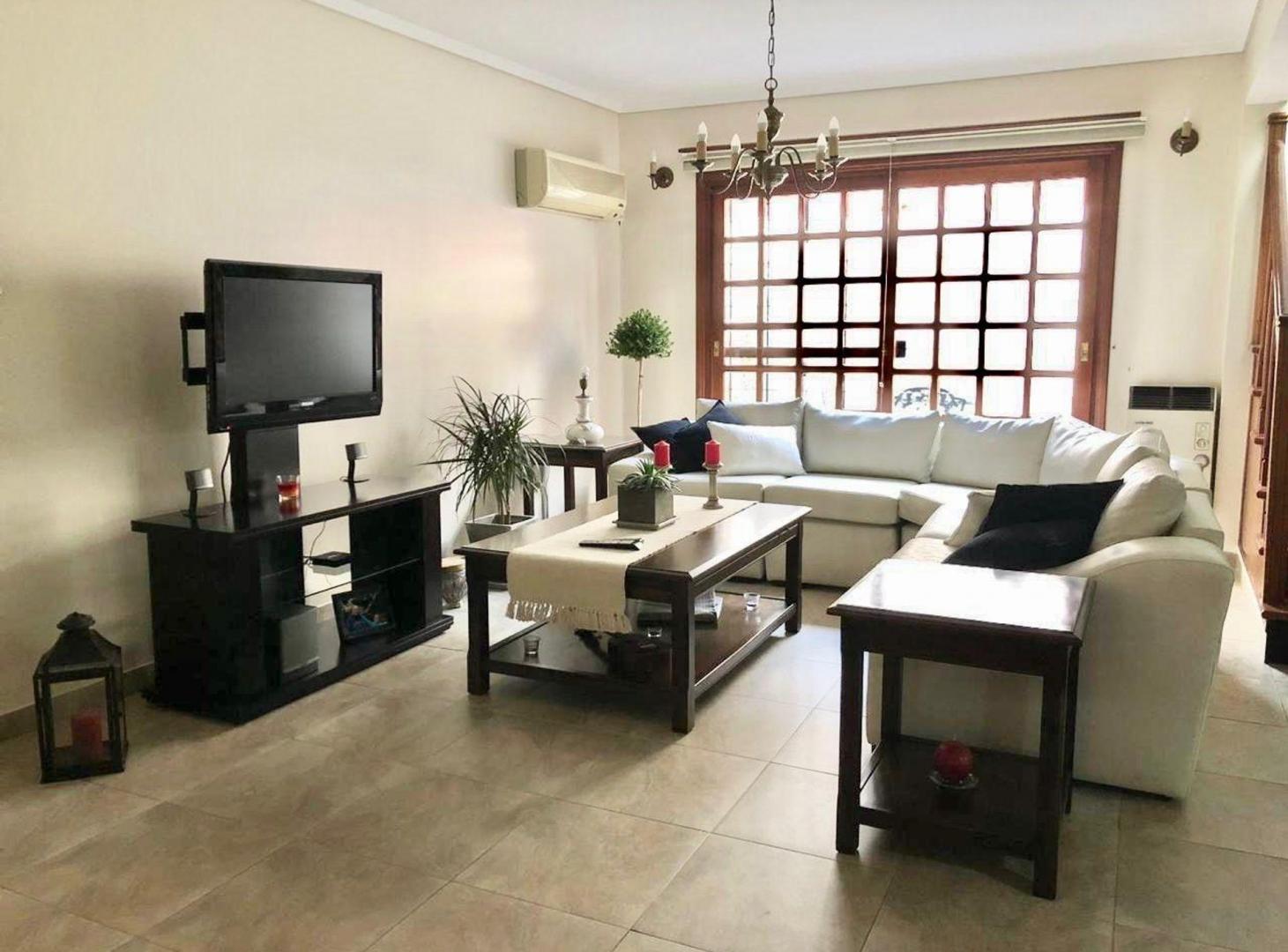 Foto de VENTA PH TIPO CASA QUILMES 5 AMB PATIO COCHERA, imagen 1