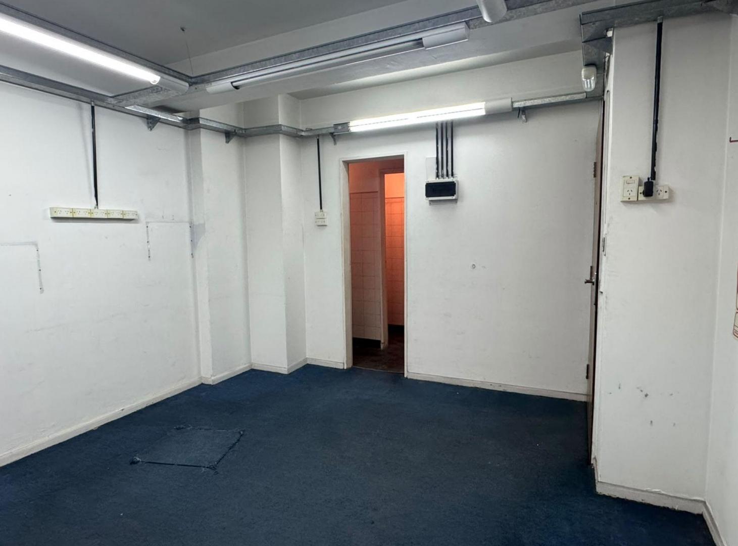 Foto de VENTA OFICINA EN SAN NICOLAS, imagen 2