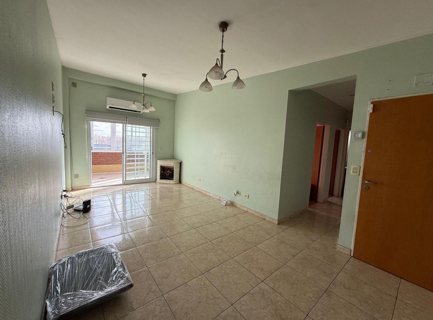 Foto de Venta Depto 3 amb. c/Balcon terraza-P. Patricios, imagen 2