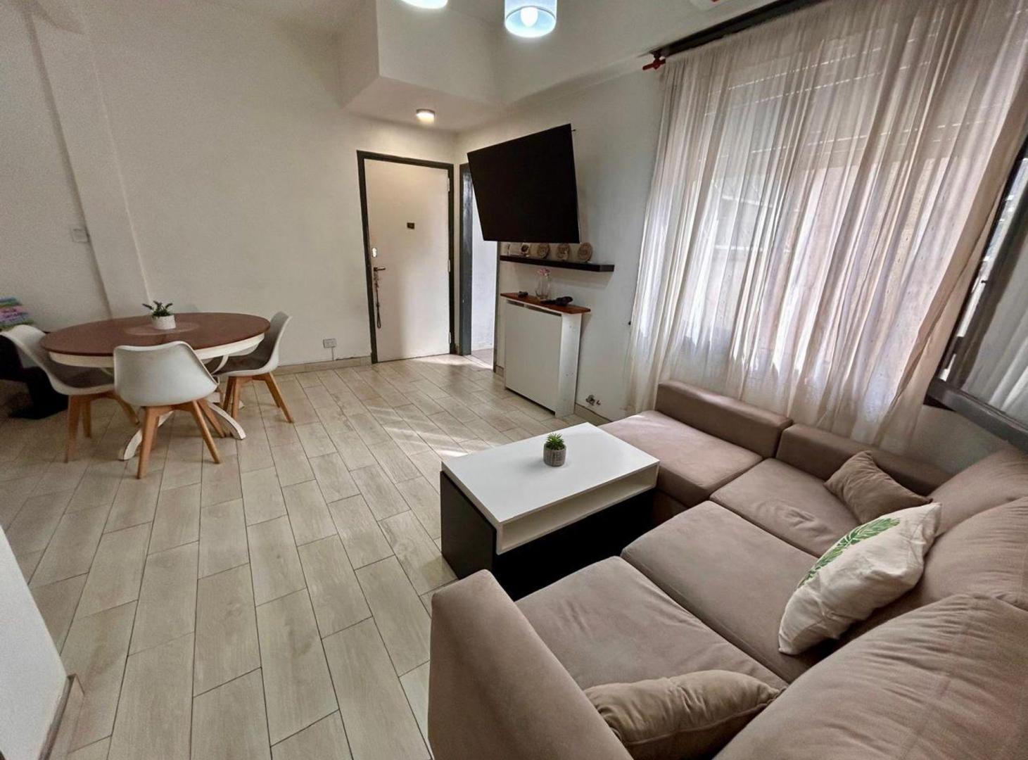 Foto de VENTA DEPTO 3 AMBIENTES PARQUE PARRILLA VERSALLES, imagen 4
