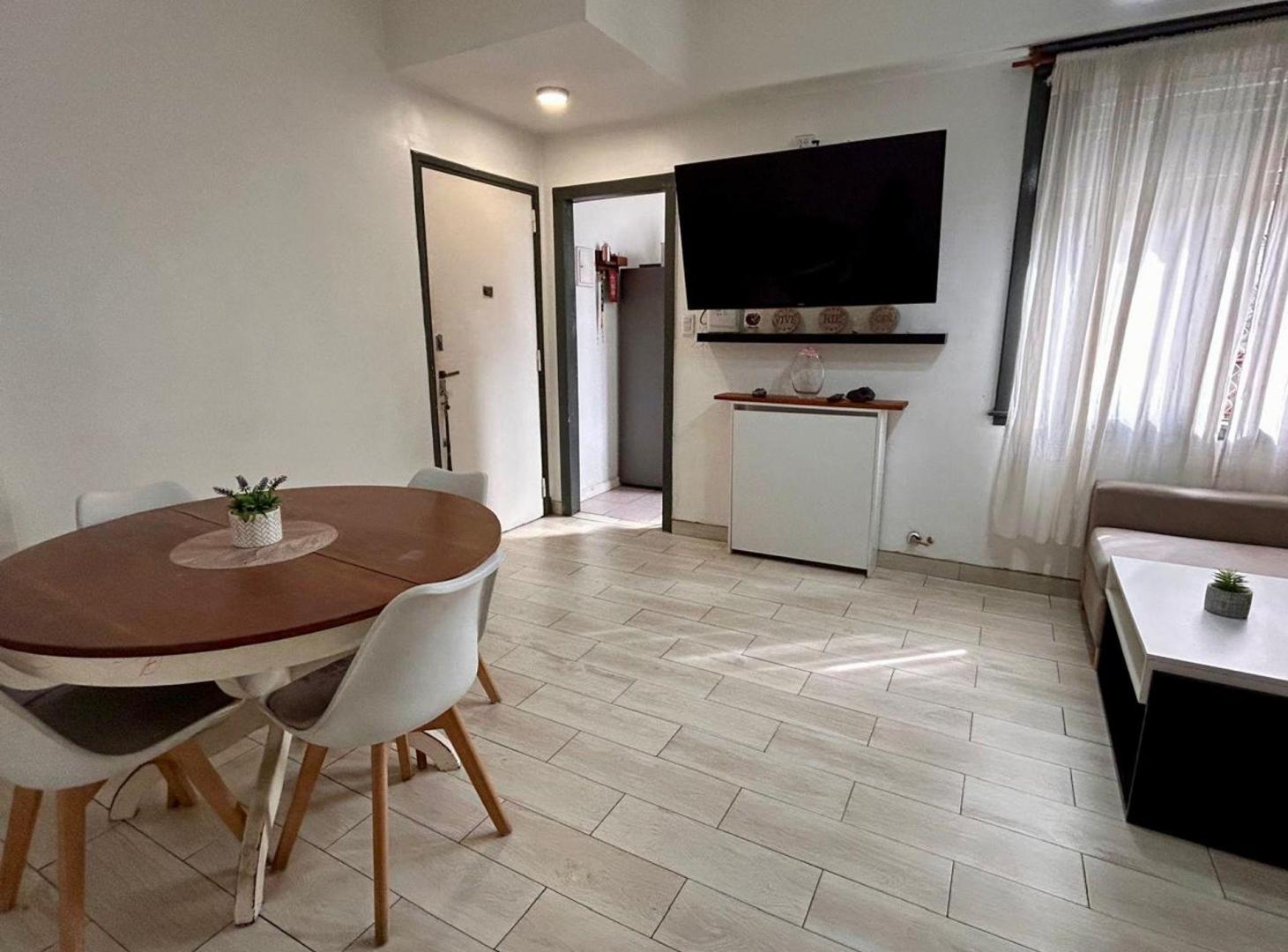 Foto de VENTA DEPTO 3 AMBIENTES PARQUE PARRILLA VERSALLES, imagen 5