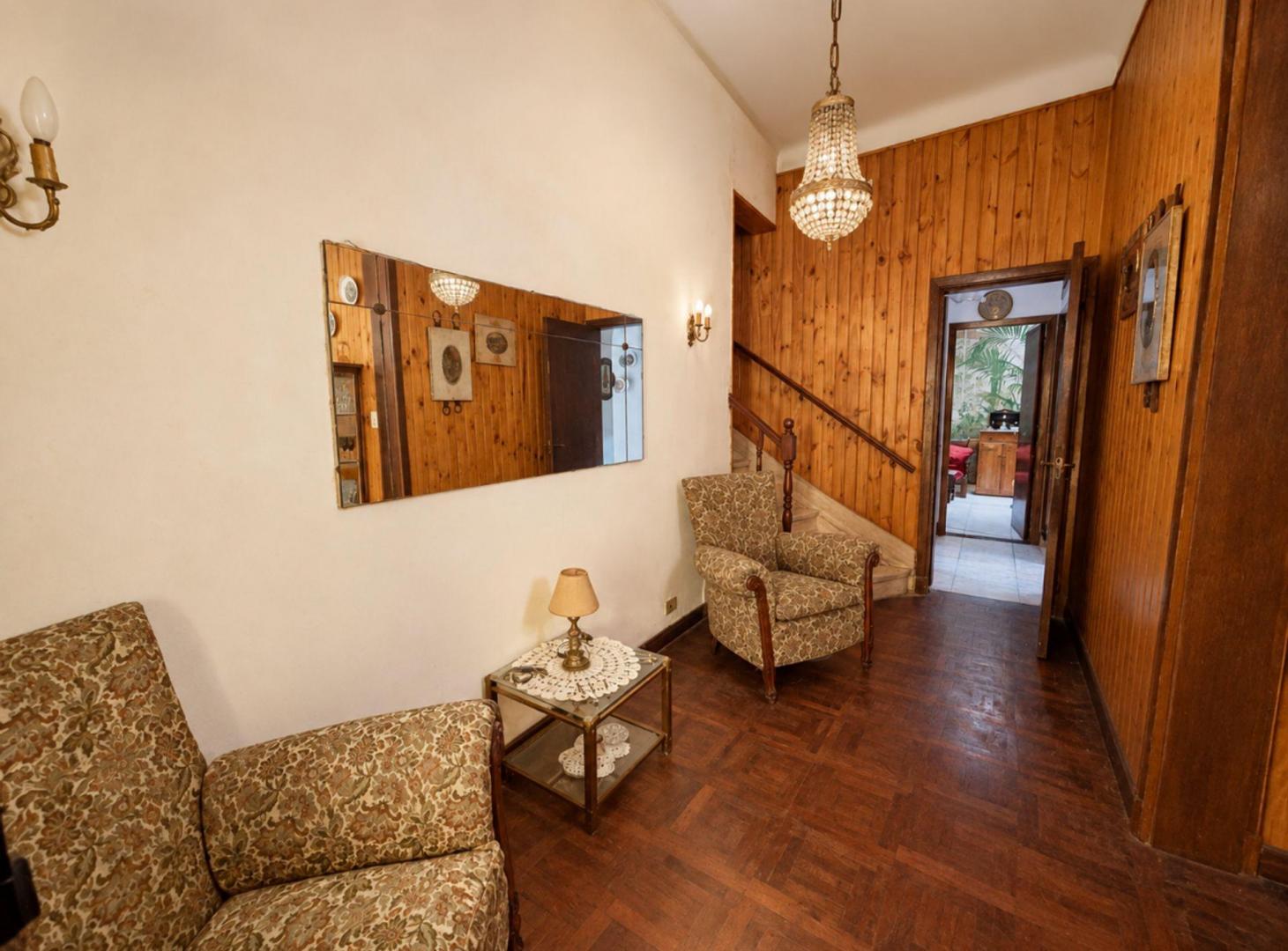 Foto de Casa A REFACCIONAR lote 9,10x11,82 Venta Lanus, imagen 2