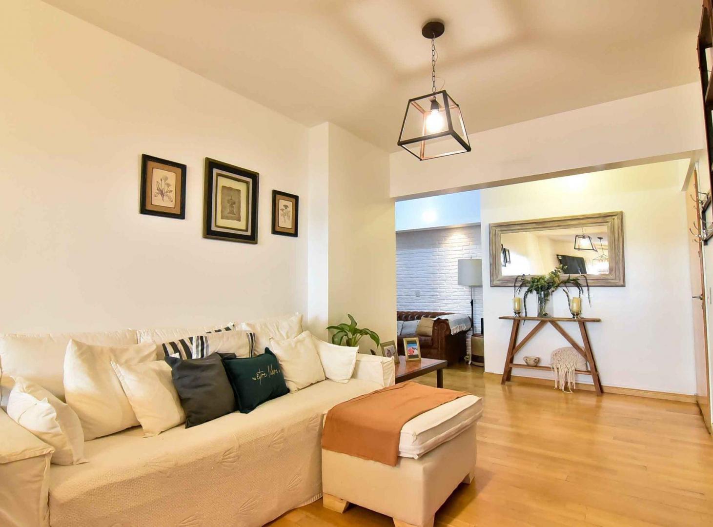 Foto de EN VENTA DEPTO 4 AMB EN VILLA URQUIZA CON COCHERA, imagen 1