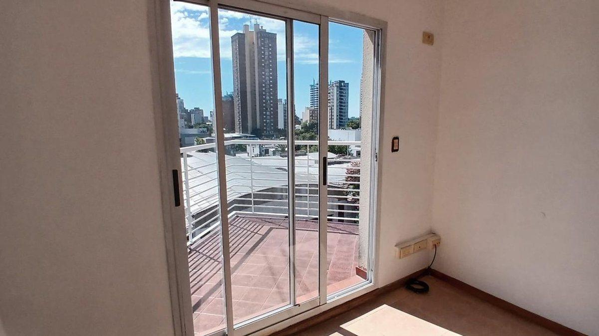 Foto de MUÑIZ DEPARTAMENTO DOS AMBIENTES CON DOS COCHERAS, imagen 1