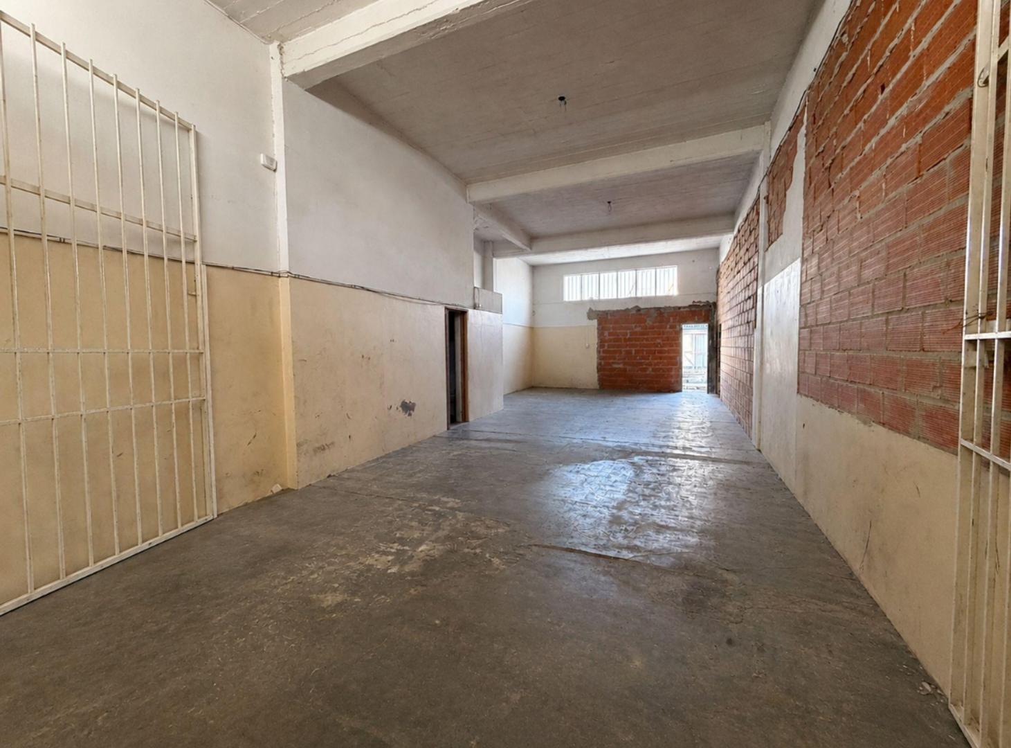 Foto de Venta depósito Villa Bosch 304m2 totales, imagen 4
