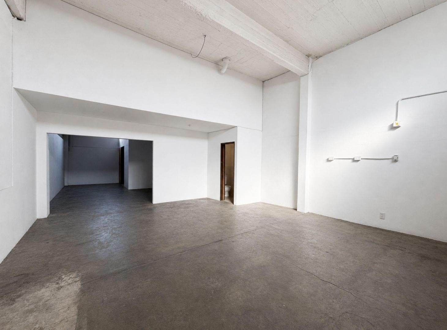 Foto de Venta depósito Villa Bosch 304m2 totales, imagen 2