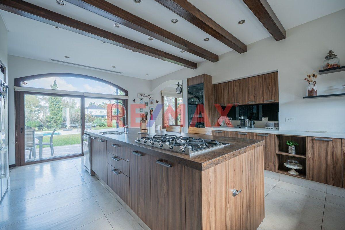 Foto de VENTA CASA 6 AMBIENTES DOBLE LOTE SAINT THOMAS, imagen 5