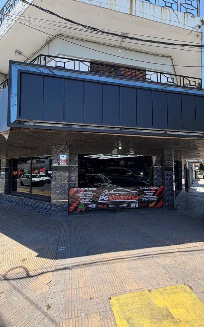 Foto de EN ALQUILER LOCAL COMERCIAL 180M² - CASEROS, imagen 1