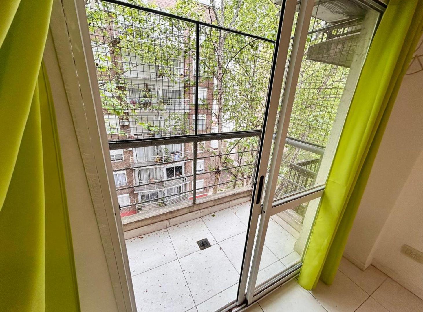 Foto de VENTA DEPTO 2 AMB BALCON COCHERA VILLA SANTA RITA, imagen 5