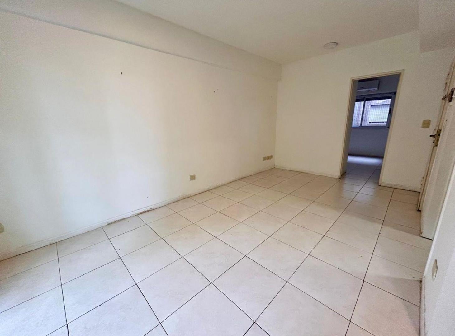 Foto de VENTA DEPTO 2 AMB BALCON COCHERA VILLA SANTA RITA, imagen 2